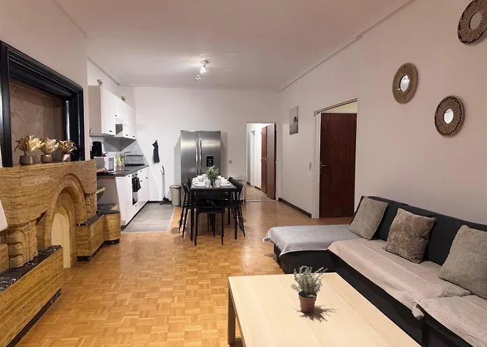 Simon Apartment